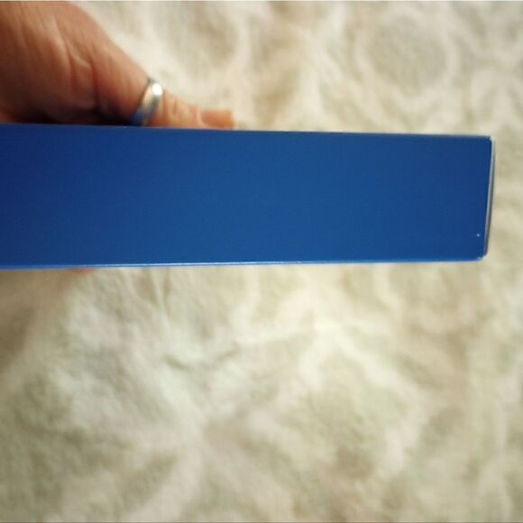 Apple air tag protective holder 4 pack with carabiner style ring nwt - Picture 5 of 5